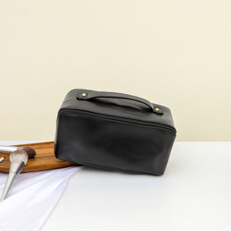 Large Capacity Toiletry Cosmetic Vanity Storage Pouch Travel Make-Up Cases & Bag
