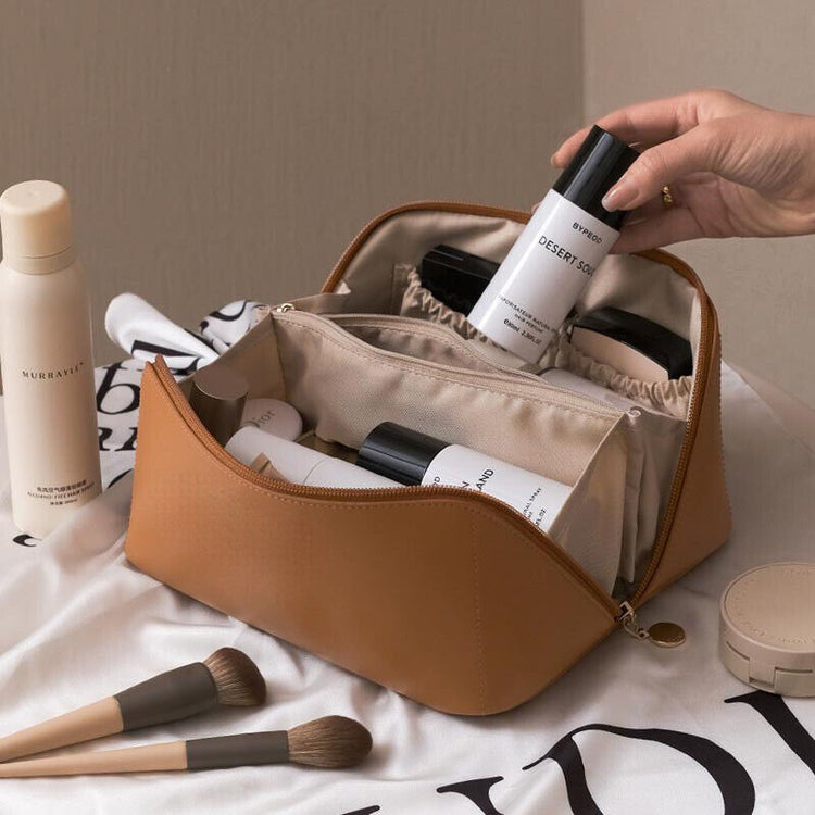 Large Capacity Toiletry Cosmetic Vanity Storage Pouch Travel Make-Up Cases & Bag